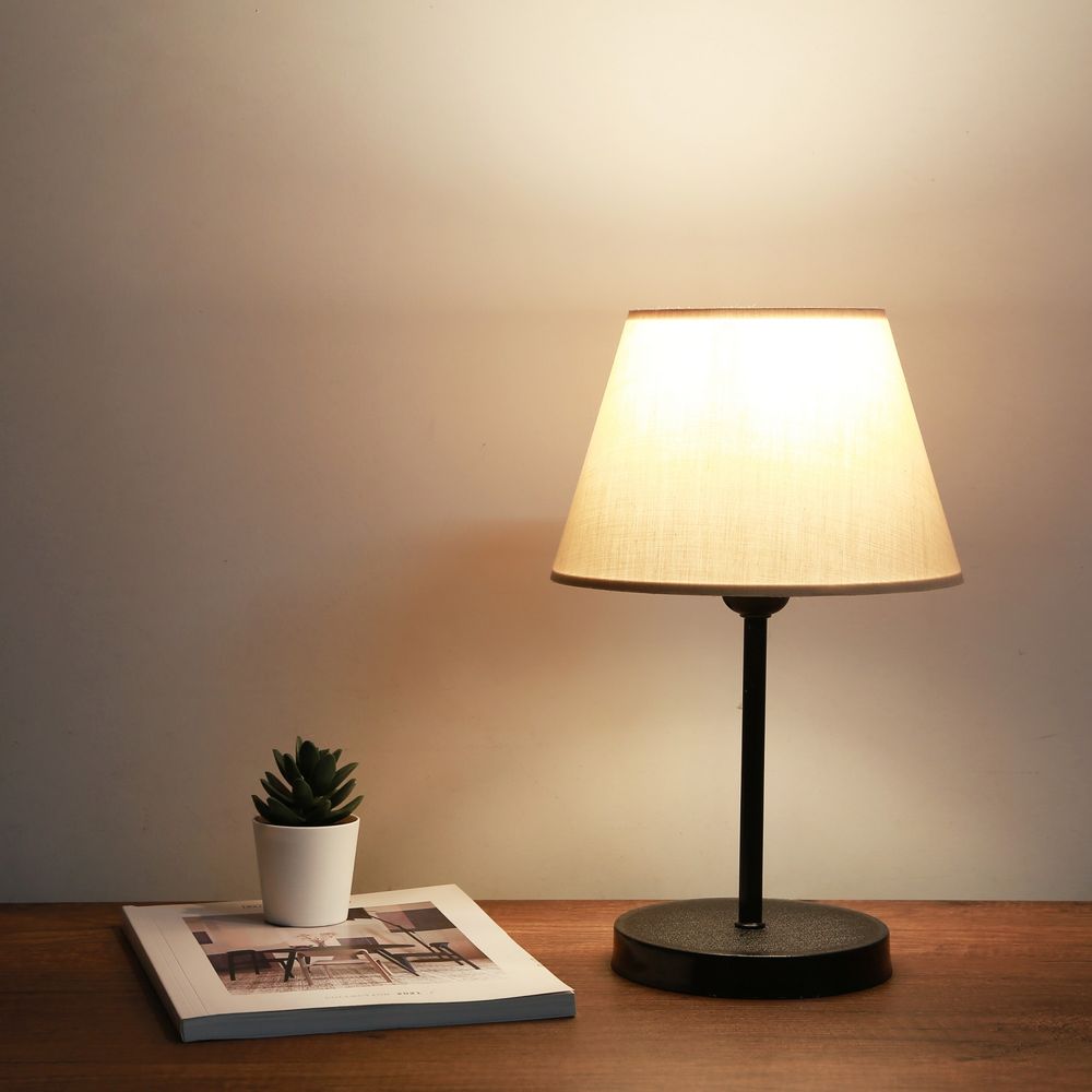 AYD-3159 Bež i Crna Stolna Lampa slika 1