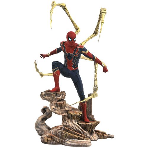 Marvel Avengers Infinity War Iron Spiderman diorama figure 23cm slika 1