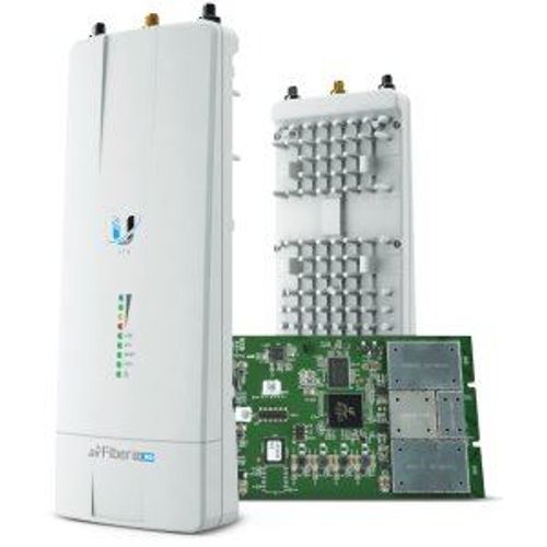 Ubiquiti Networks 5 GHz Carrier Radio with LTU Technology (price per piece) slika 1