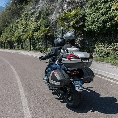 GIVI Kofer za motor zadnji V56NNT slika 4