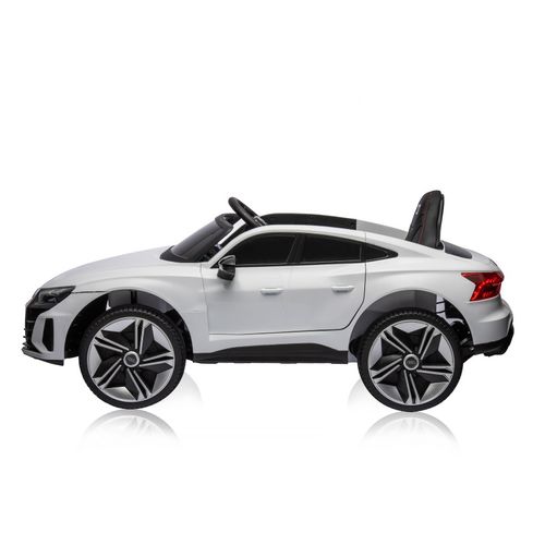 Audi auto na akumulator E-tron White slika 2