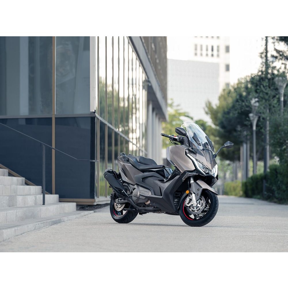 Motor - skuter Kymco AK 550 Premium - 550cc slika 2