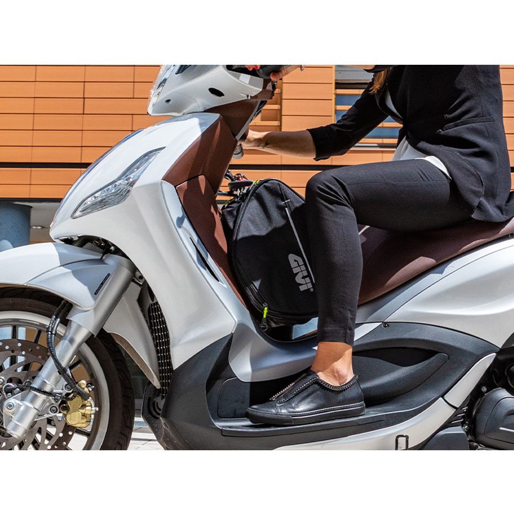 Givi tunel torba EA135 15l slika 3