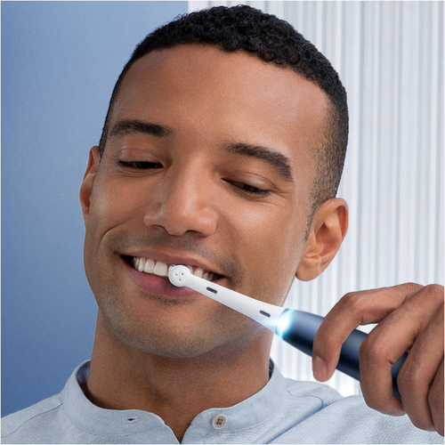 Oral-B iO7 Električna četkica za zube, Plava/Sapphire Blue slika 2