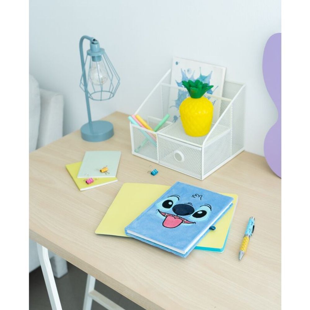 Disney Stitch A5 Premium Bilježnica + Projektor Olovka slika 6